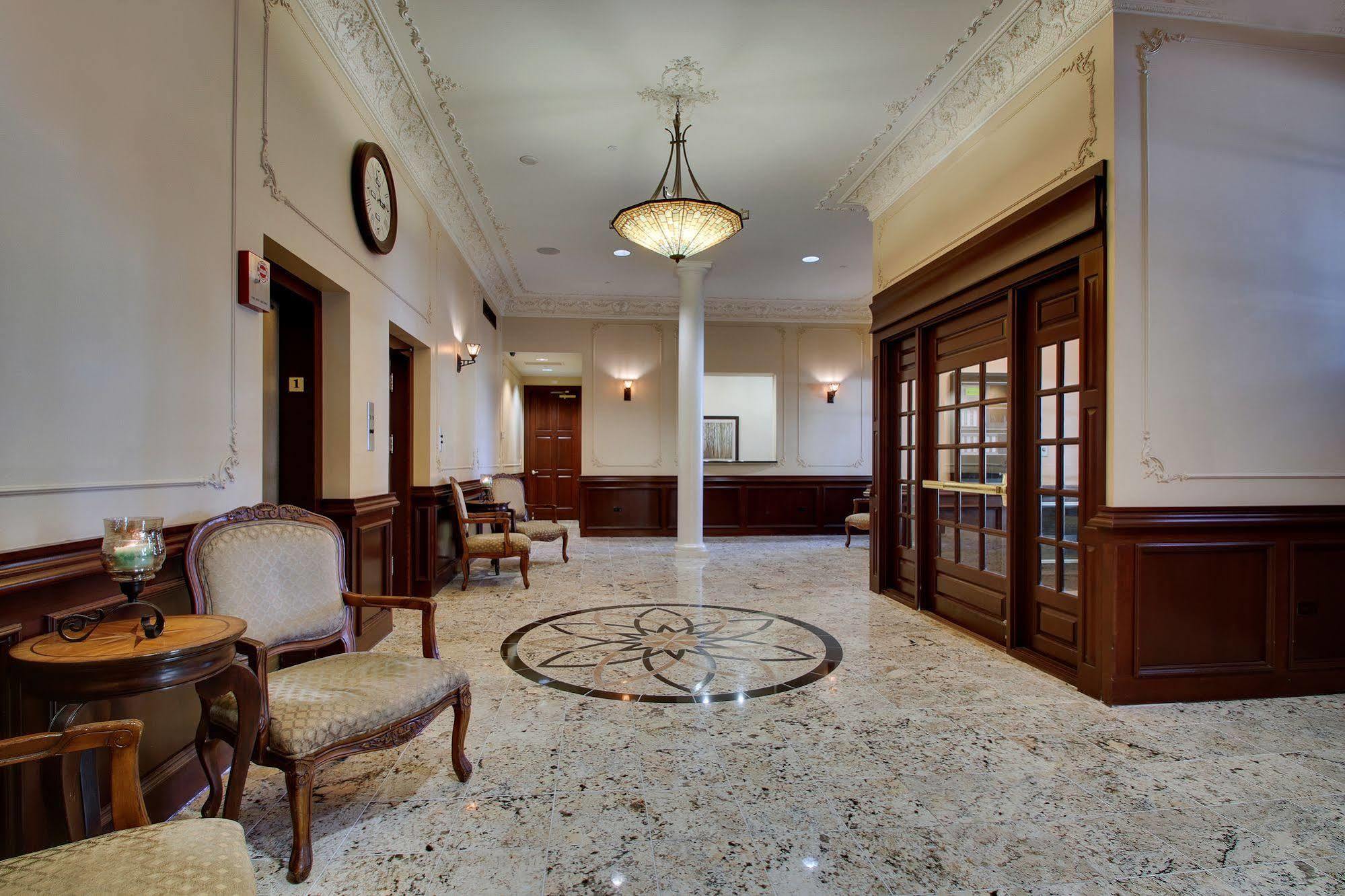 Dewitt Hotel And Suites 芝加哥 外观 照片