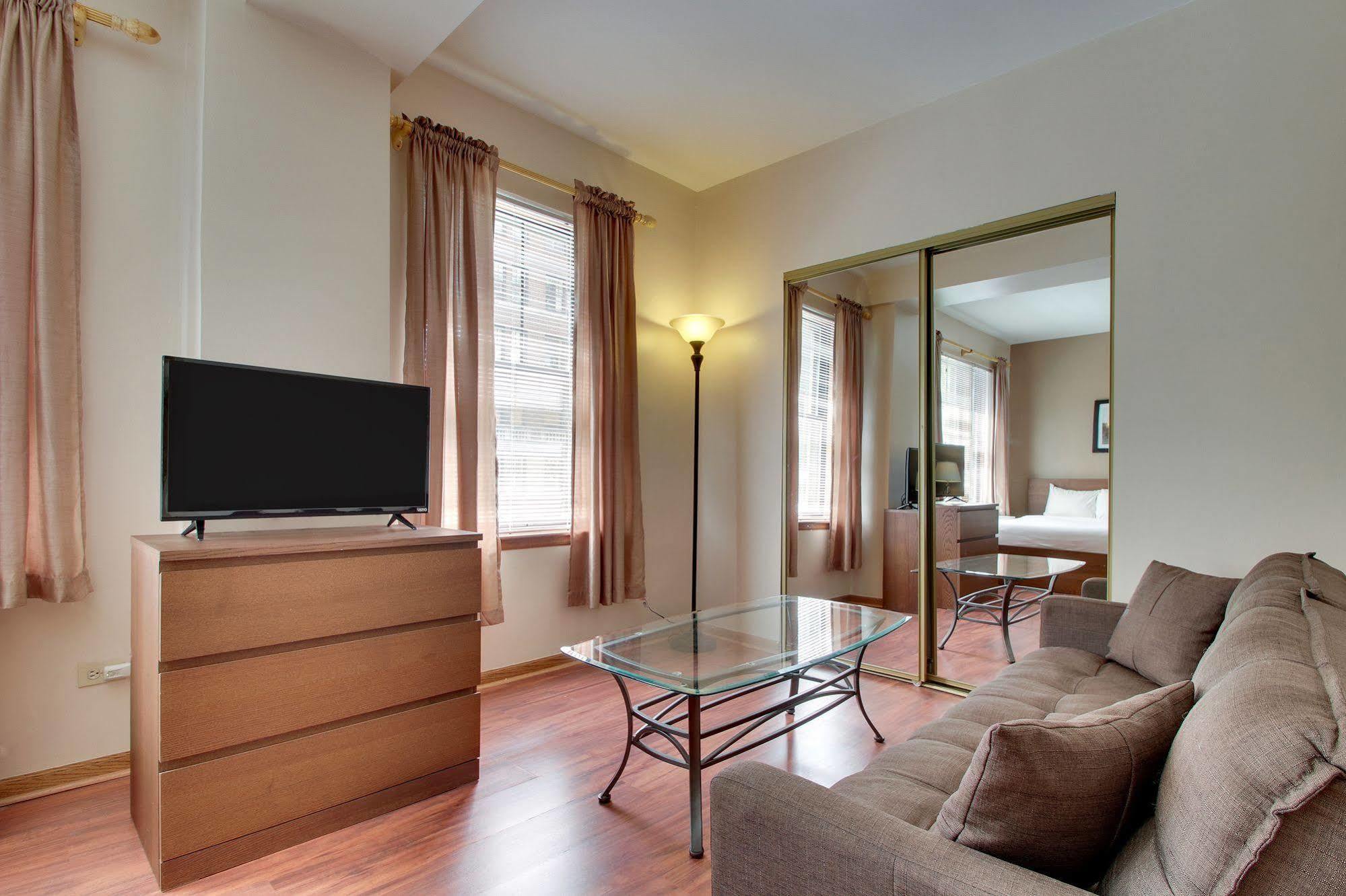 Dewitt Hotel And Suites 芝加哥 外观 照片